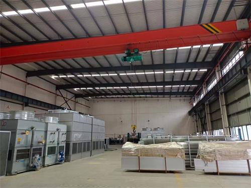 閉式冷卻塔進行維修時需要注意什么(冷卻塔維修安全注意事項)